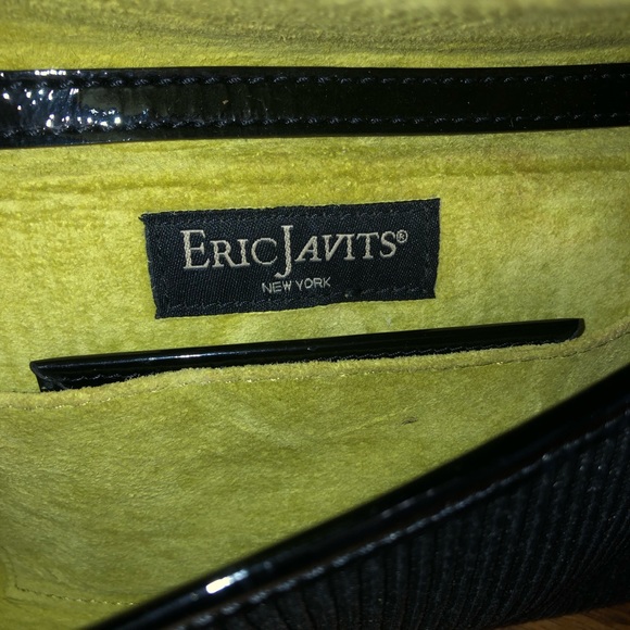 Eric Javits Small Woven Wallet Crossbody Bag - Black - Picture 3 of 6